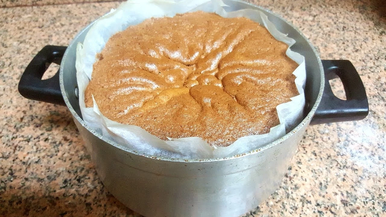 بدون فرن.. طريقة عمل كيكة الحلة الاسفنجية في وقت قياسي وبمكونات اقتصادية